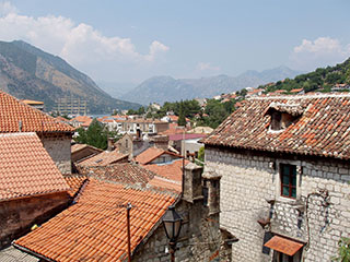 oleme alustanud tõusu Kotori kindlusesse ...