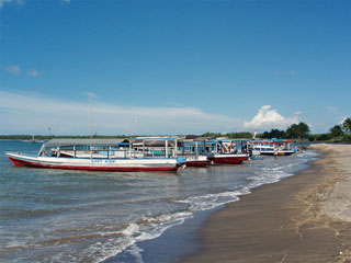 Bangsal, siit väljuvad laevad Gili saartele