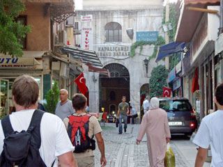ees on Kapalıçarşı e. Grand Bazaar