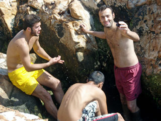 kohalikud merisiile püüdmas