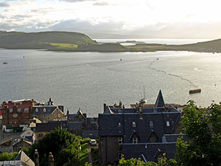 Oban, vaade McCaig´s Tower-ist Kerrera saarele