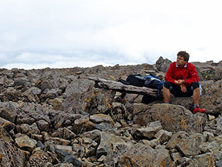 väike kehakinnitus ...