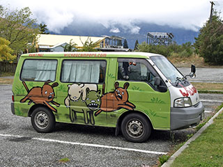 rõõmsameelne rendiauto