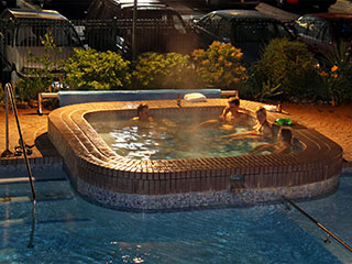 Suncourt Motor Hotel