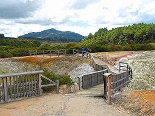 Wai-O-Tapu Thermal Wondreland