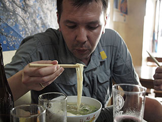 esimene söök Birmas ...