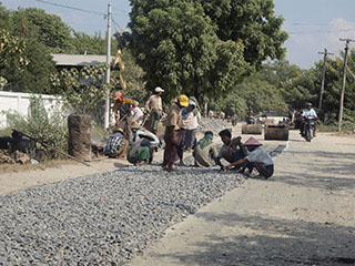nii käib siinmail asfaltteede ehitus