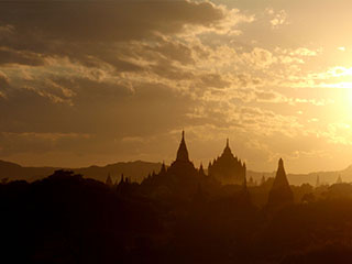 Oak Kyaung Gyi, päike loojub