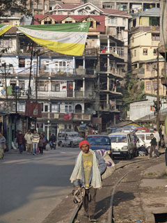 hakkame jõudma tagasi Darjeelingisse, 2 085 meetrit