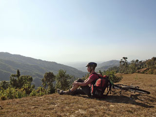 teel Nagarkoti suunas, 1 786 m, Maarel pole enam jututuju