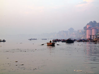 hommikune Ganges, Varanasi