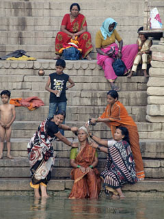 hommikused iluprotseduurid, vol. 3, Munshi Ghat