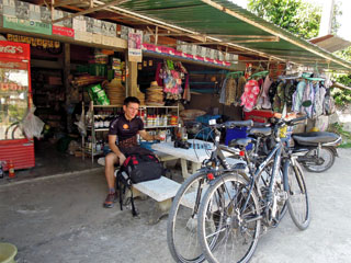 Wat Thep Bun Yuen, päästev õllepaus ...