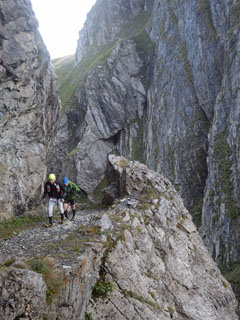 1 960 m, teel Roches Merles tipu poole ... [13:44:39]