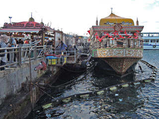 Istanbuli ujuvad köögid ... käisime kala söömas …