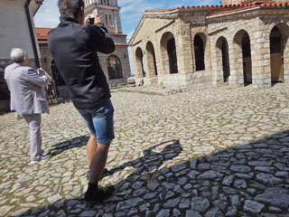 fotograafid tööhoos …