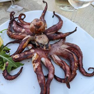 Sapore di Mare, Heiti kaheksajalad …