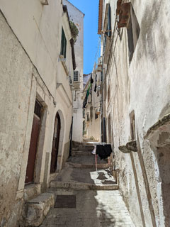 Rodi Garganico lahedad tänavad, vol. 2